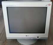 Monitor CRT 17'' LG Flatron ez T710BH