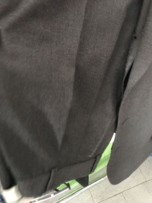 Fato de homem feito alfaiataria