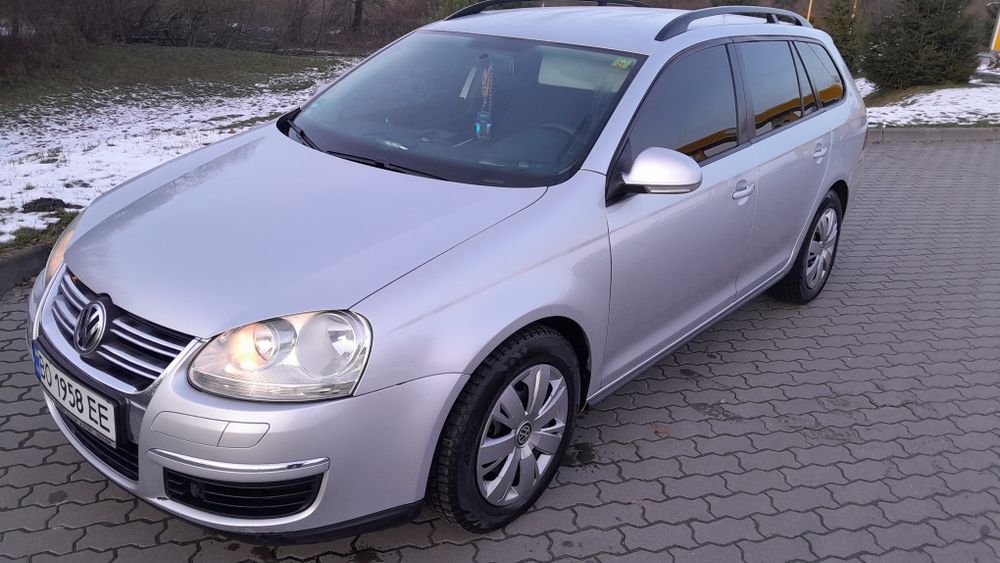 Автомобіль Volkswagen GOLF 1.6 MPI