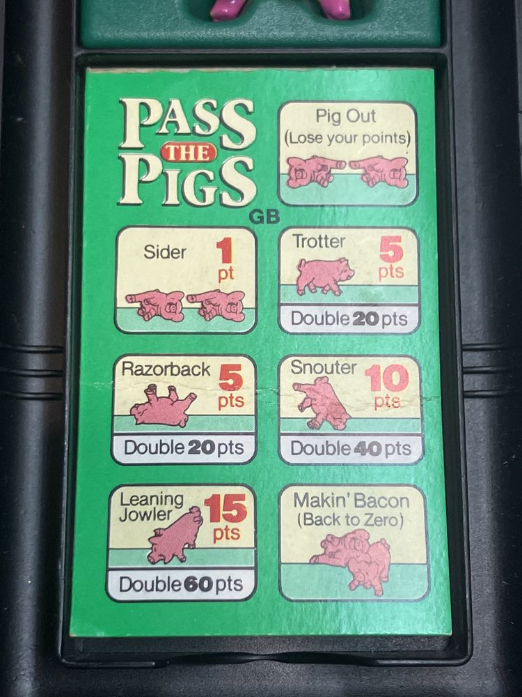 gra podróżna 1984? MB games Pass the pigs świnki figureczki