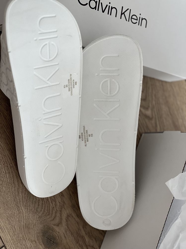 Шльопанці Calvin Klein жіночі 9M