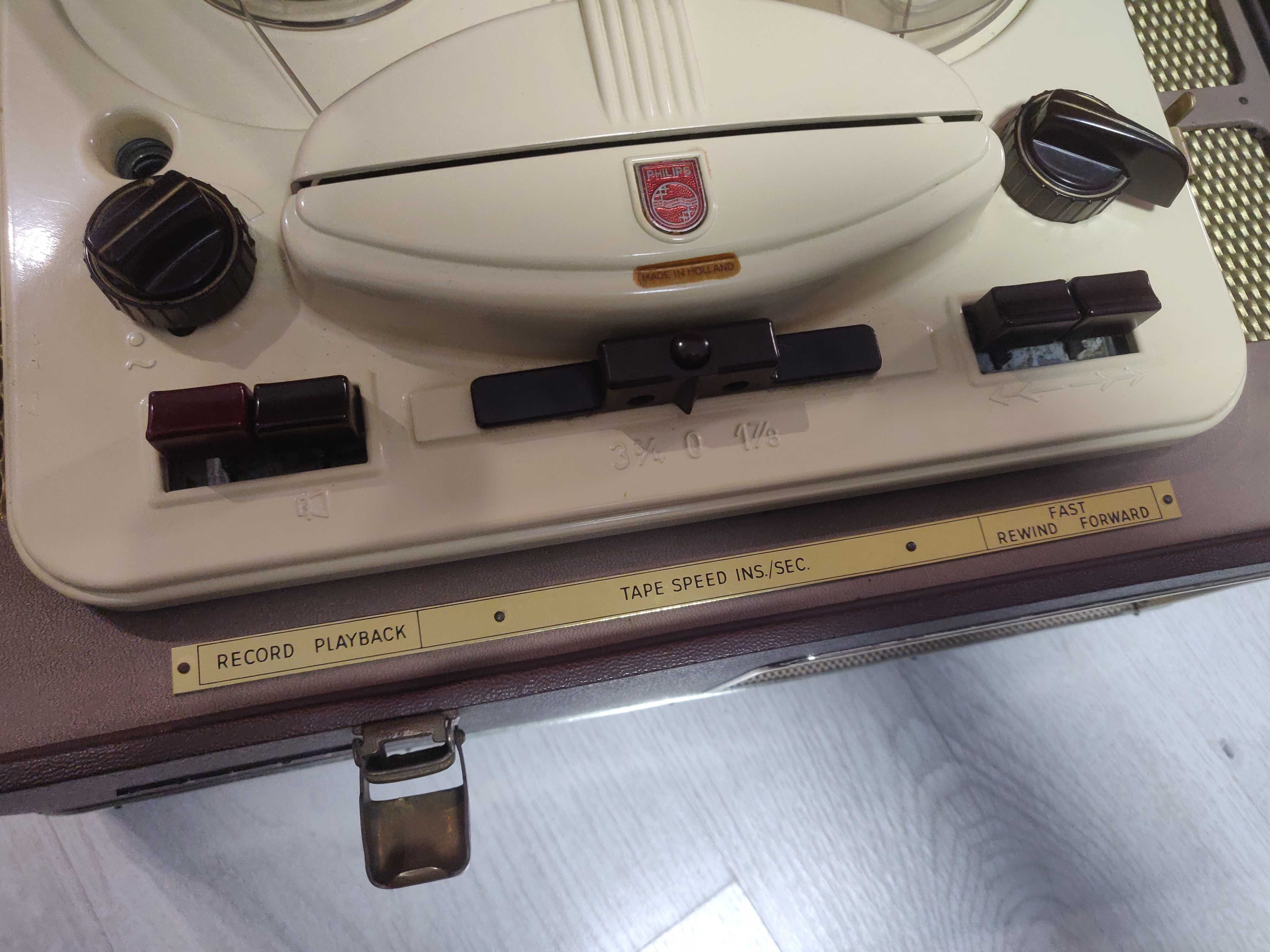Stary magnetofon szpulowy Philips EL3511