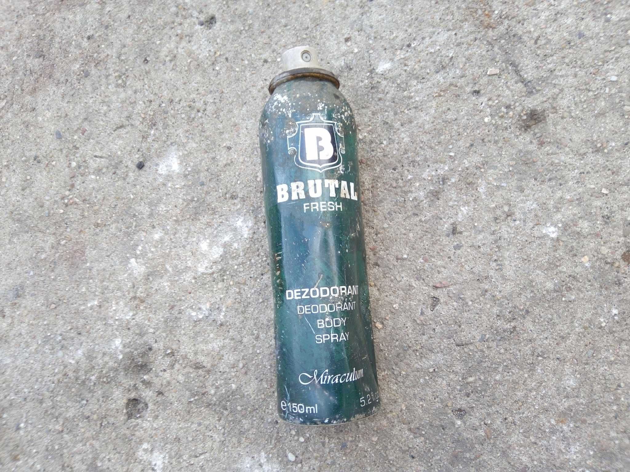 Perfumy Brutal Fresh dezodorant spray zużyte buteleczka Miraculum 1998