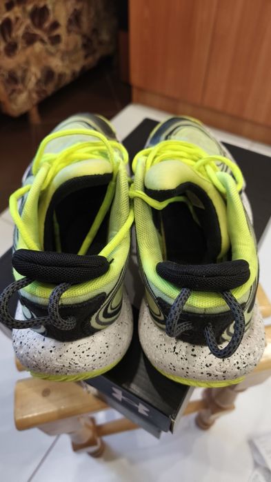 Кросівки чоловічі  баскетбольні Under Armour SPAWN 6 42,5 розмір