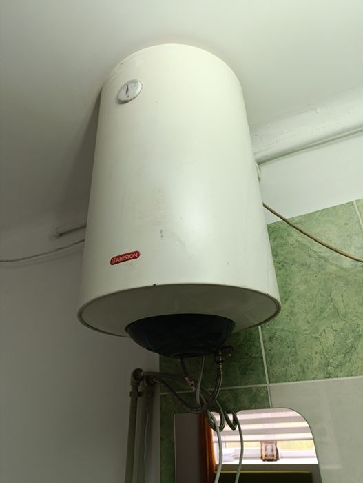 Бойлер 80л бу Ariston