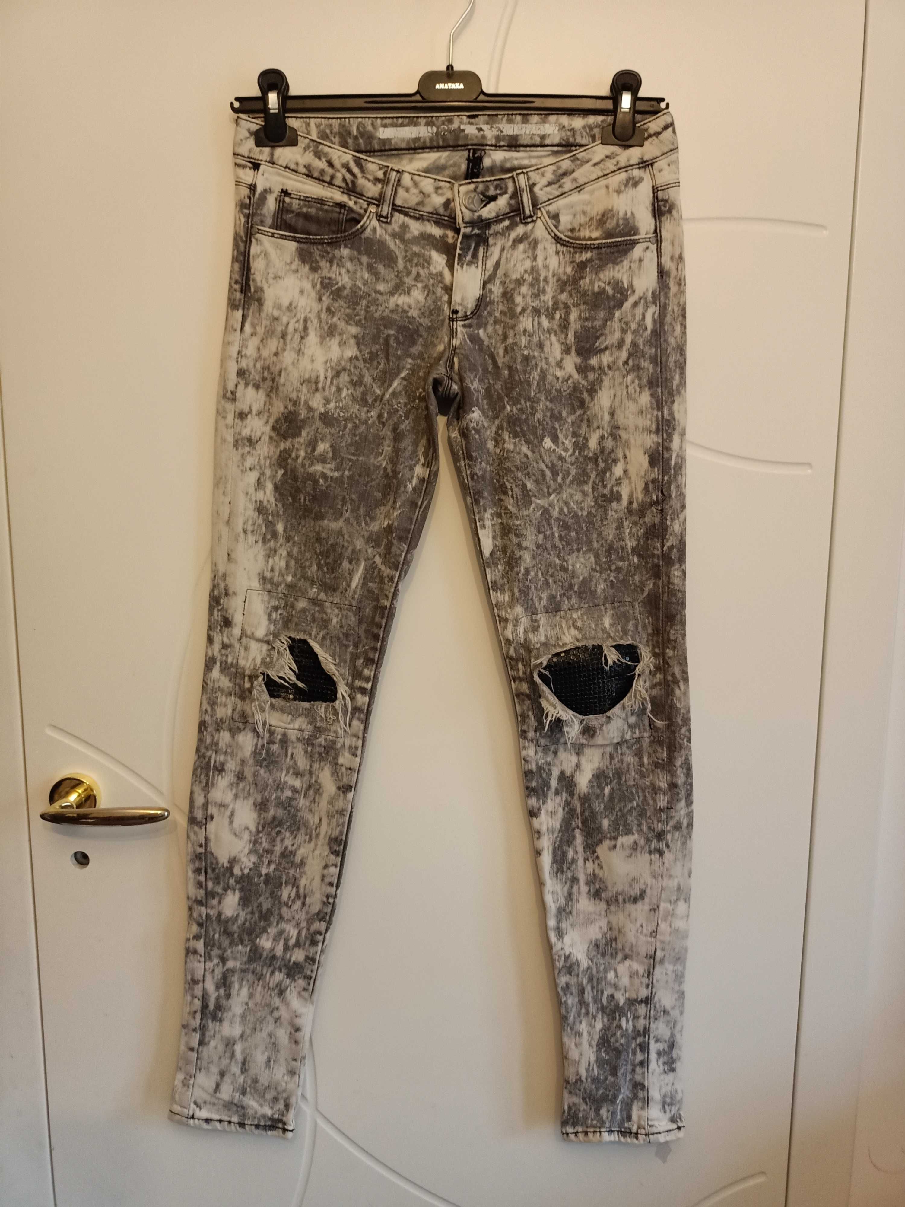 Spodnie jeans rozmiar M rurki