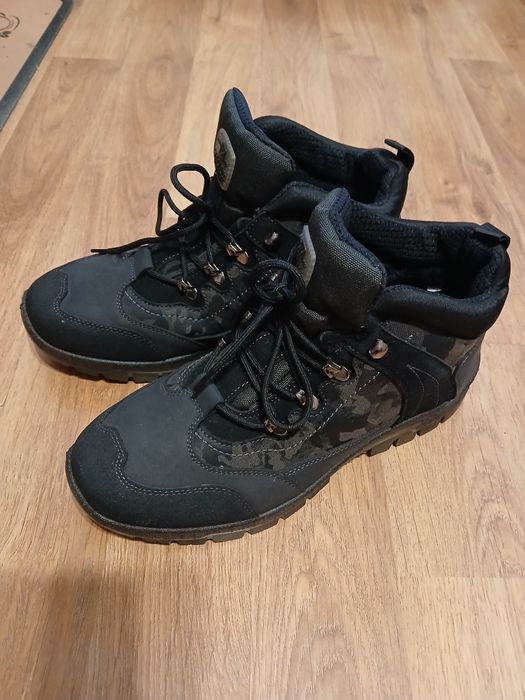 Продам нові чоловічі зимові чоботи р. 44-45