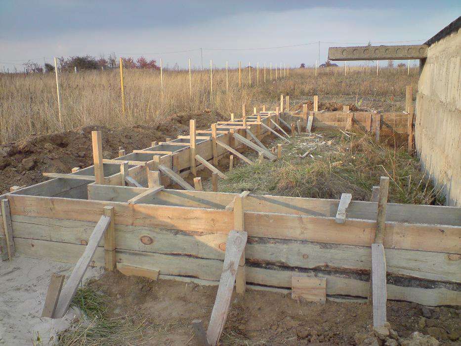 продам земельный участок на котором цокольный этаж, село Диброва