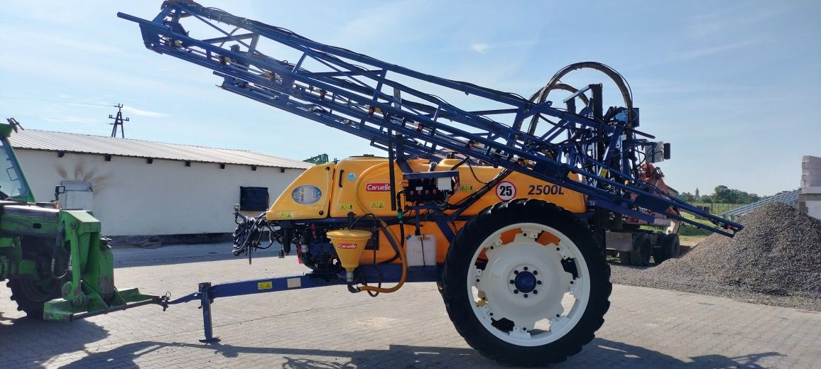 Opryskiwacz Caruelle 2500L 24/21M