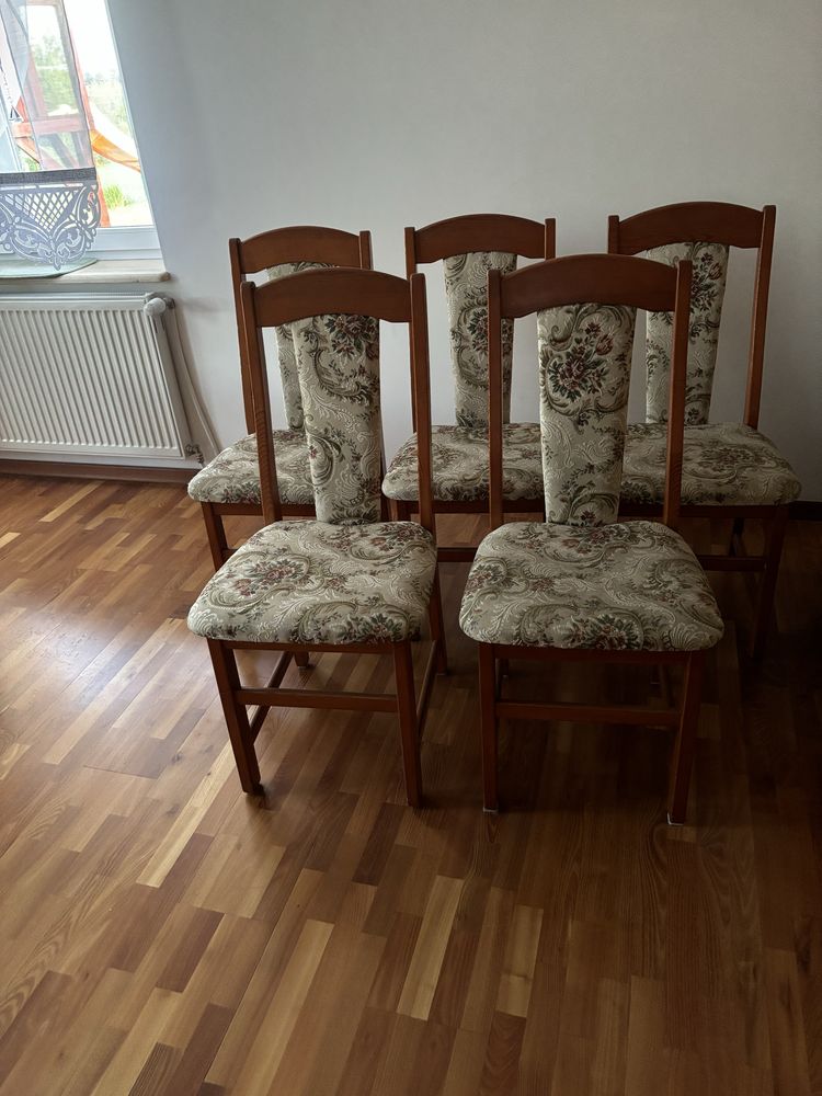 Sofa i 5 krzeseł