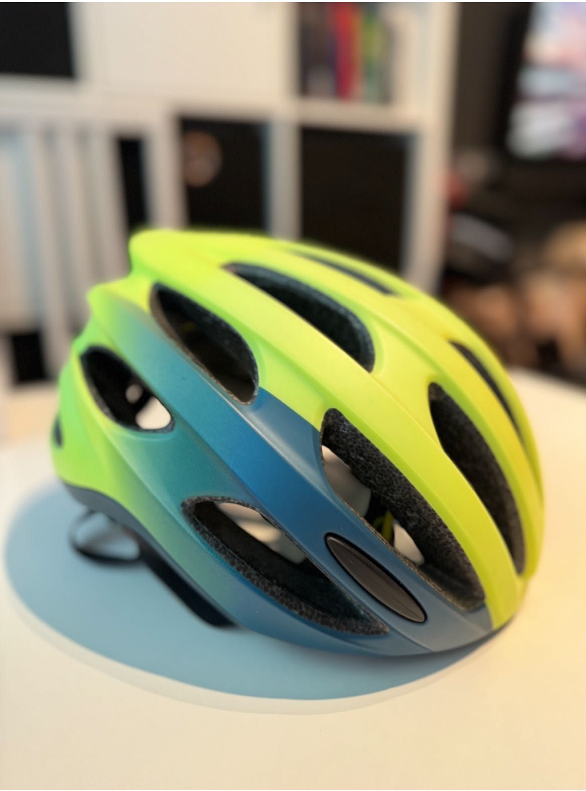 Kask rowerowy szosowy Bell Formula LED Mips M 55-59 cm