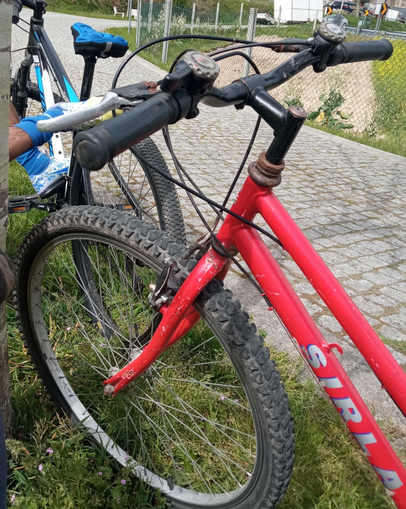 Bicicleta vermelha