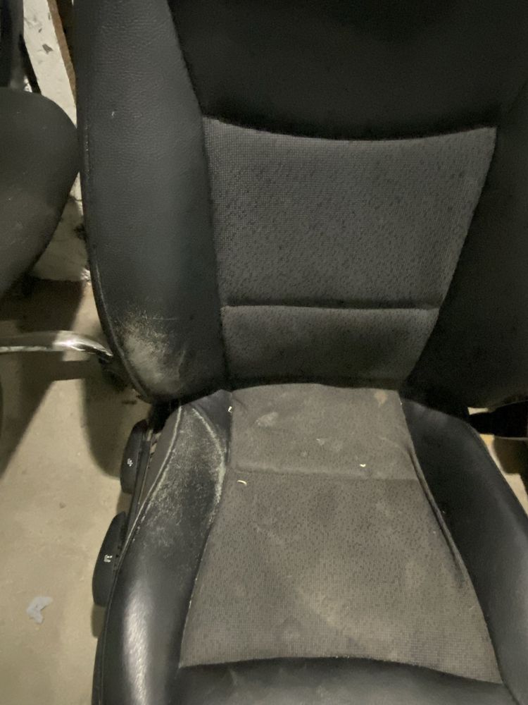 BMW E90 kompletne wnetrze fotele kanapa nie skladana boczki
