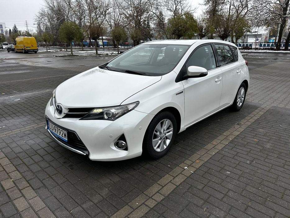 Toyota Auris Hybryda z pełną historią serwisową
