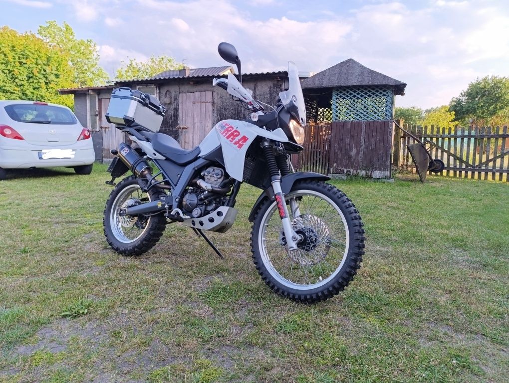 Derbi Terra 125 Doinwestowany w Bdb stanie