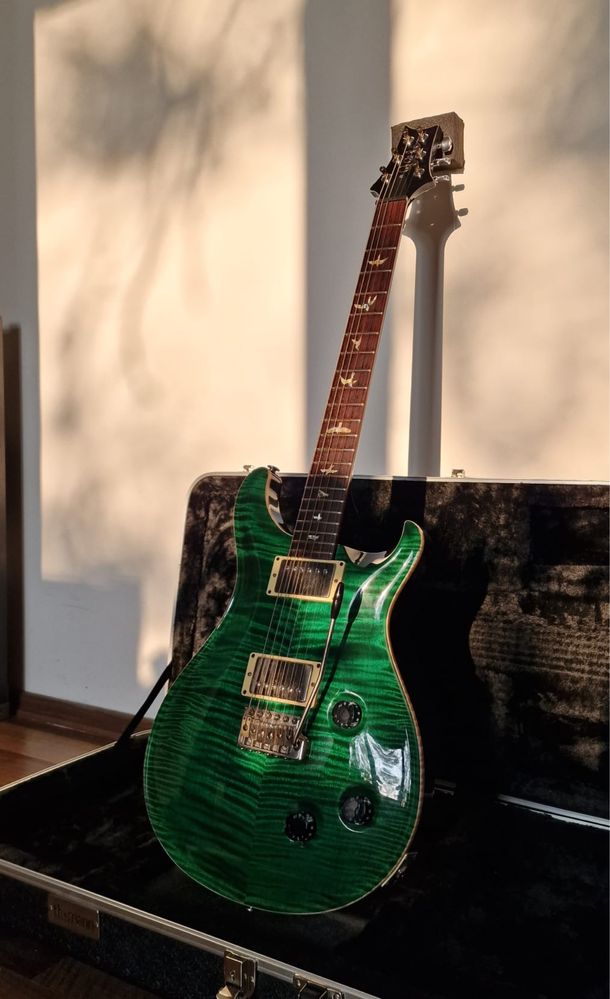Prs custom 22 top 10 Emerald Green.