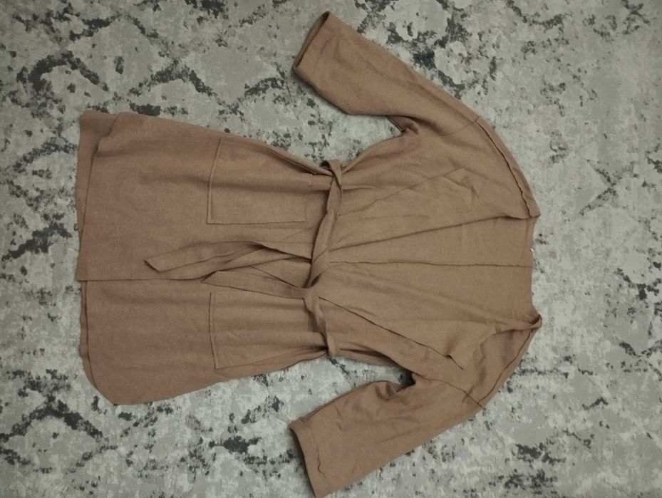 Narzutka sweter wełniany premium secind female uni