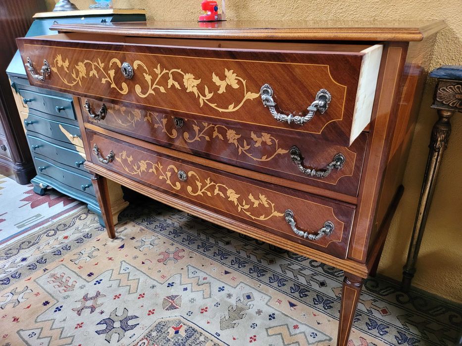 Cómoda estilo D. Maria - Bom estado geral