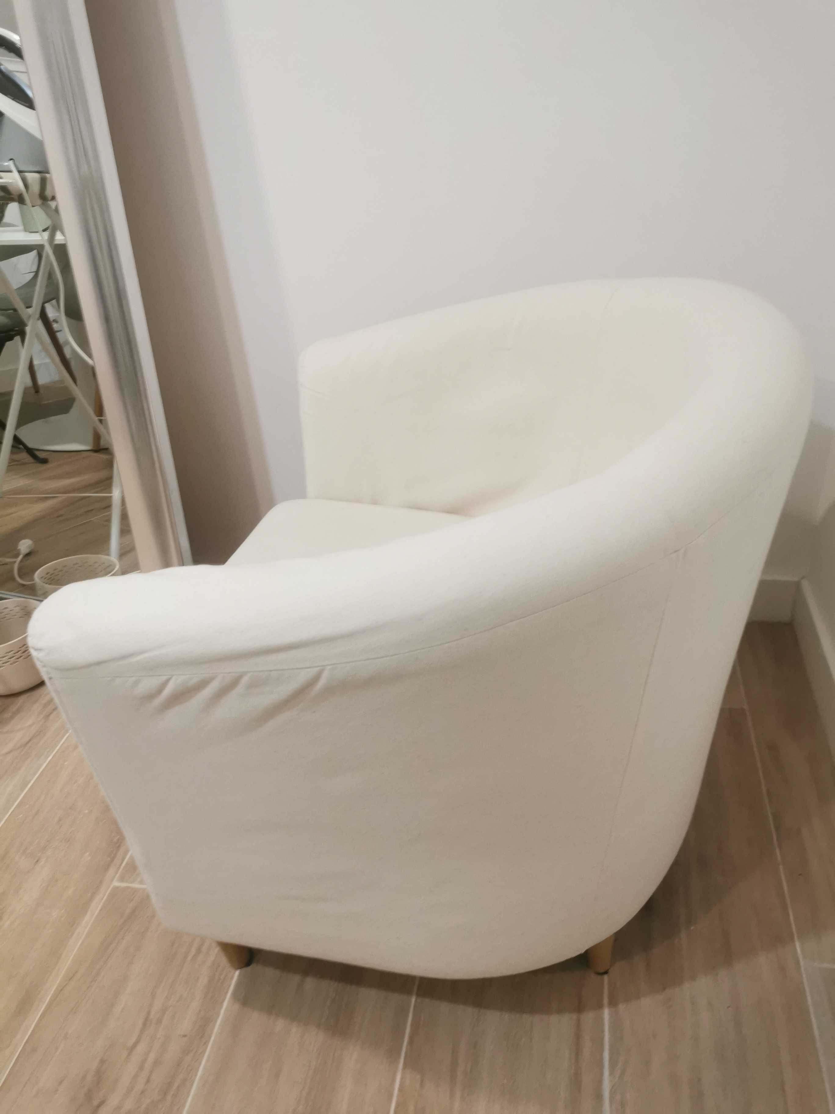 POLTRONA com capa bege