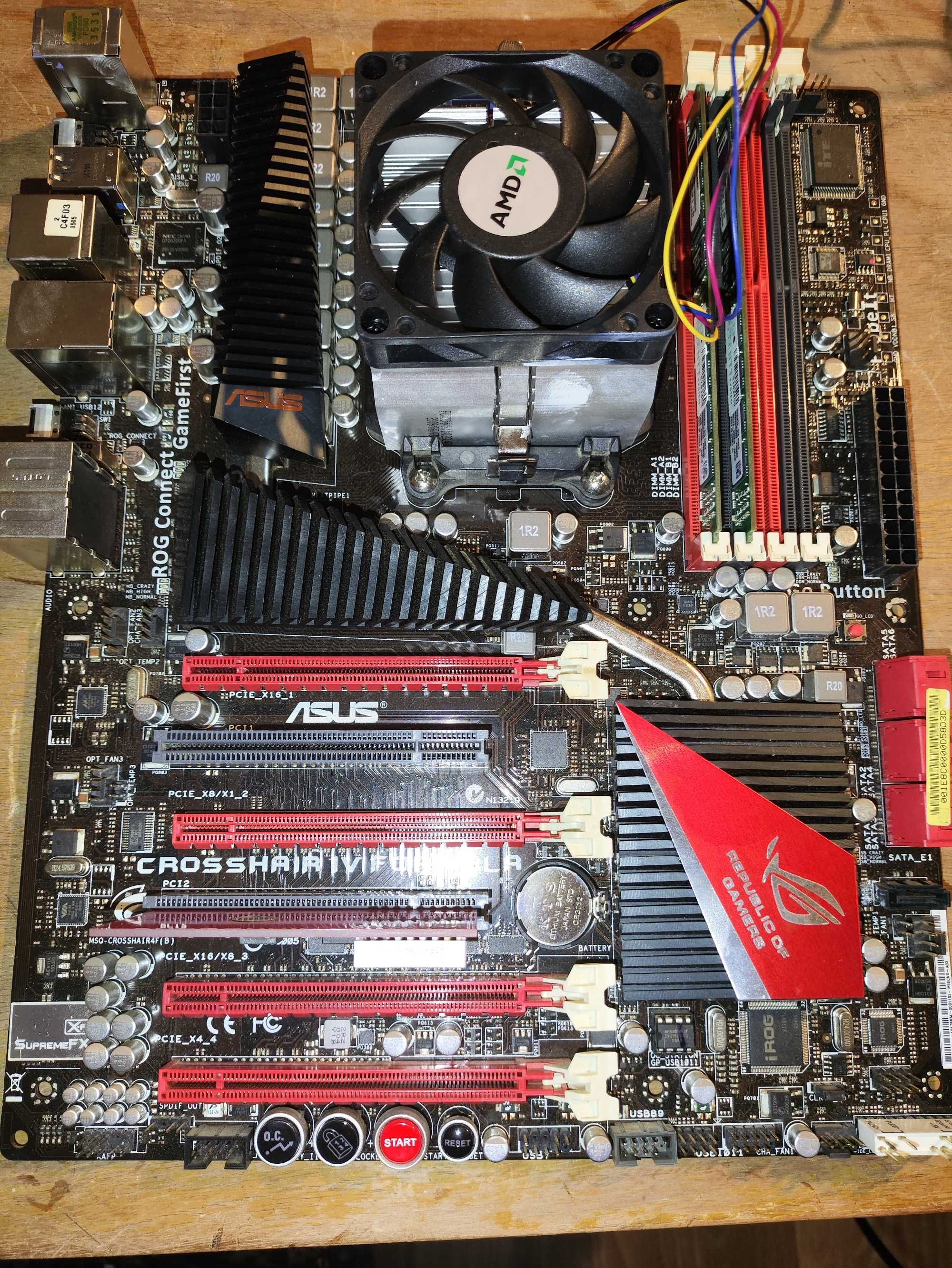 Asus Crosshair IV Formula A890FX+Phenom X6 1055T+8GB DDR3