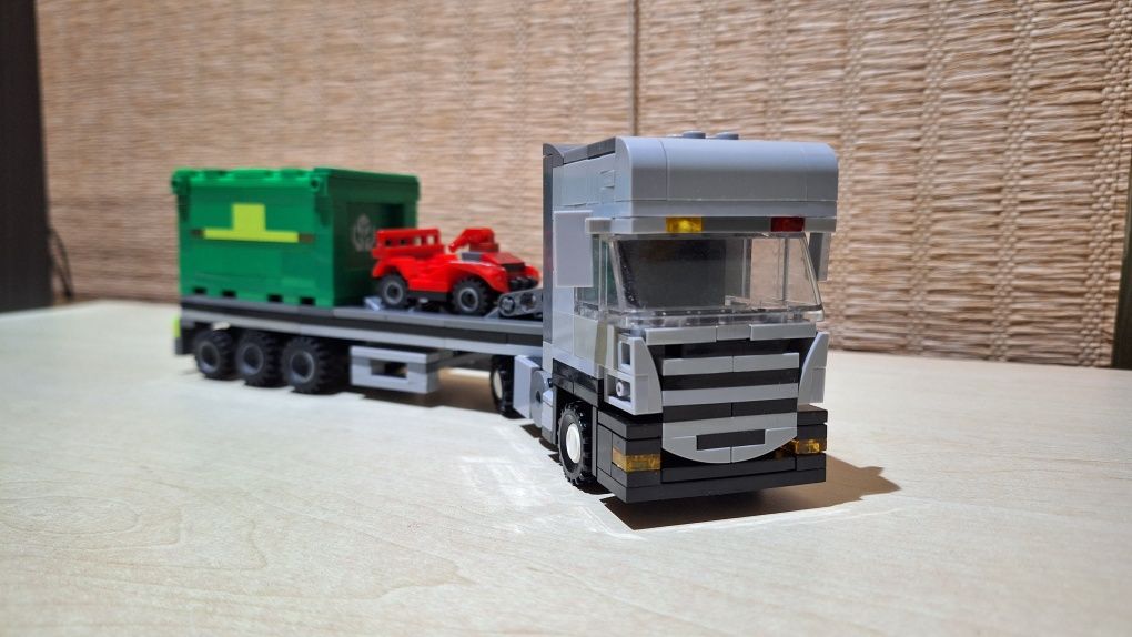 LEGO вантажівка Scania