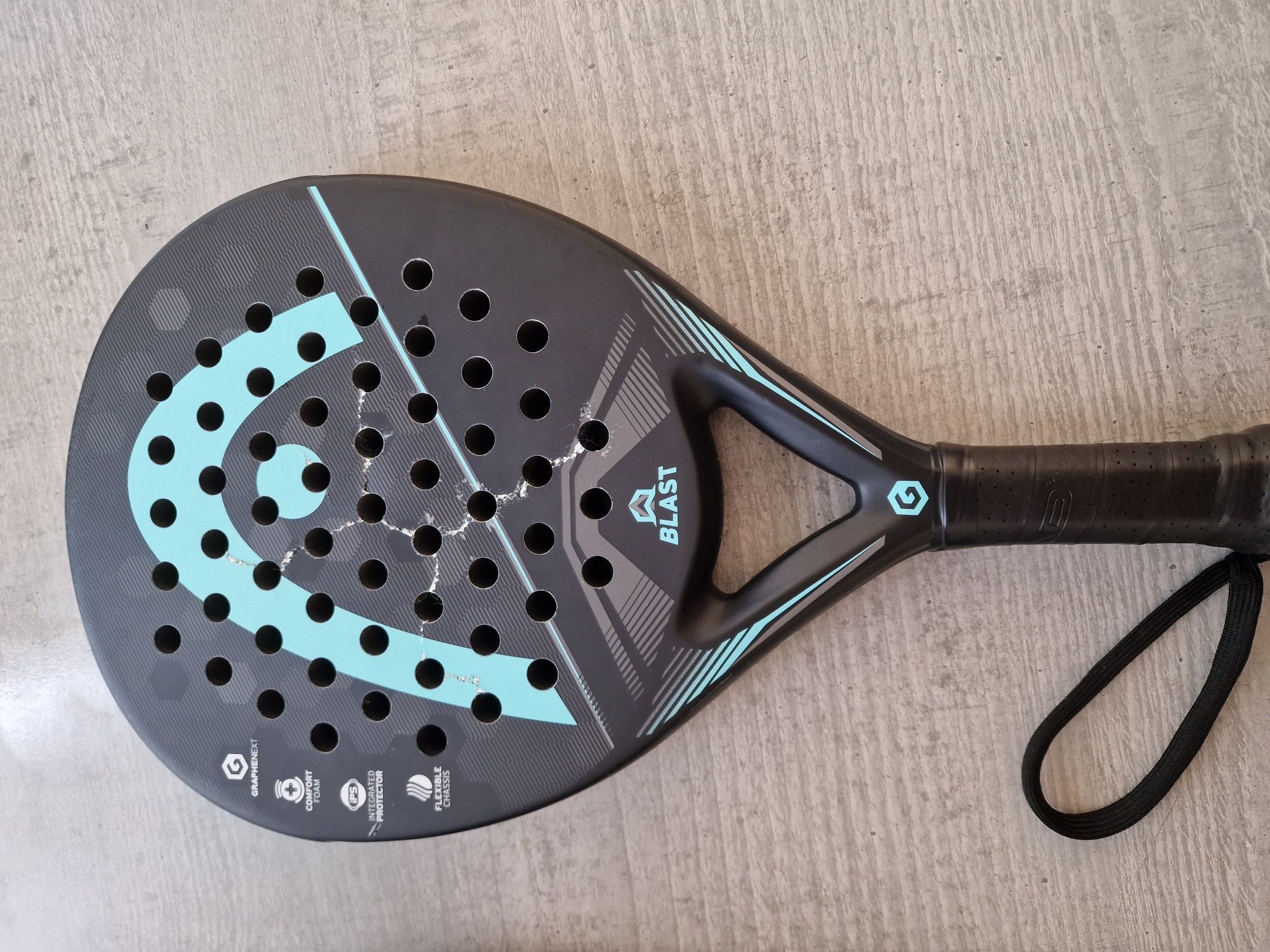 Raquete padel Head xt graphene blast (danificada)