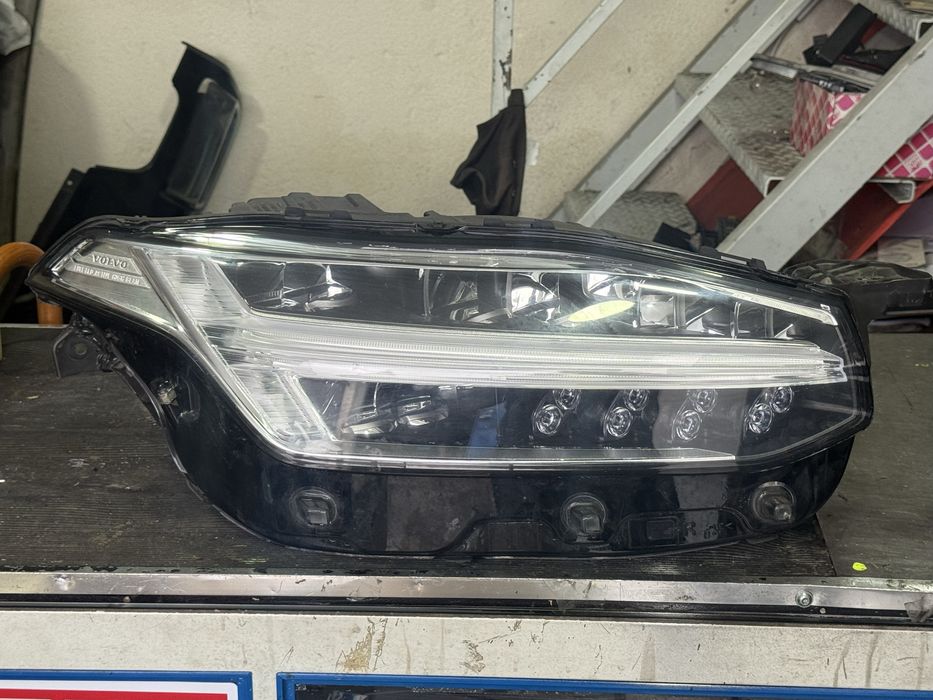 Conjunto farois Led Volvo XC90 2018