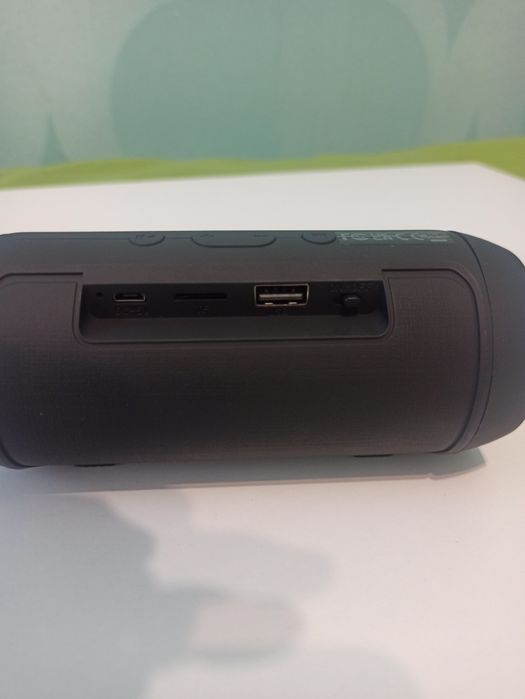 Беспроводная Bluetooth колонка новая