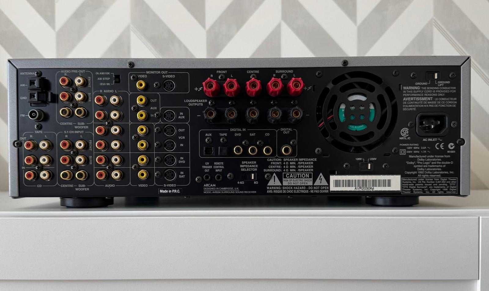 ARCAM AVR 200 Receptor de Som Surround
