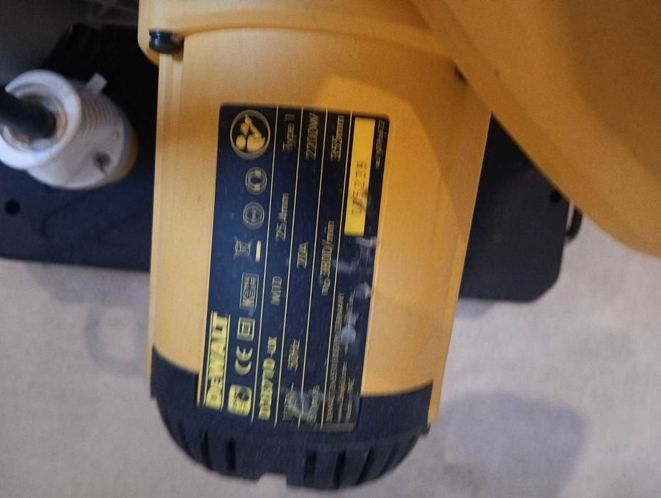 DEWALT przecinarka tarczowa do   metalu 355mm 2200 W