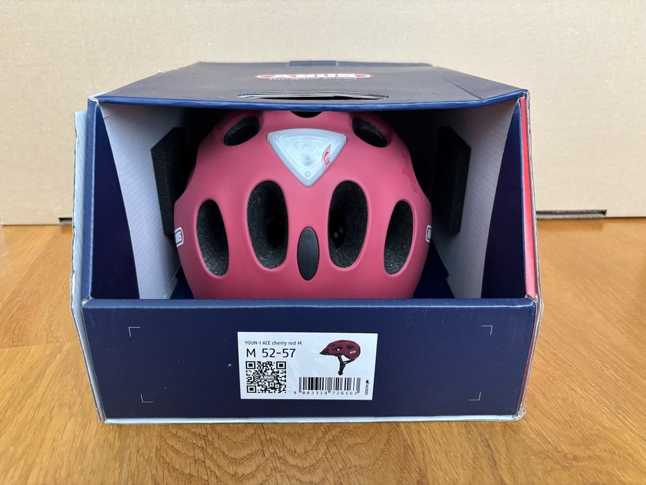 Kask rowerowy Abus Youn-I ACE (52-57 cm) z lampką, czerwony