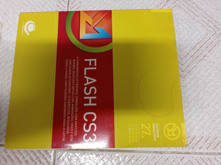 [SOLD AS A SET OR SEPARATELY] Multimedia Books (Flash, Java, DVD)64283896645379121