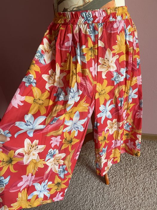 Kwiatowy komplet 158c kuloty i fraczek 40/42/44/46