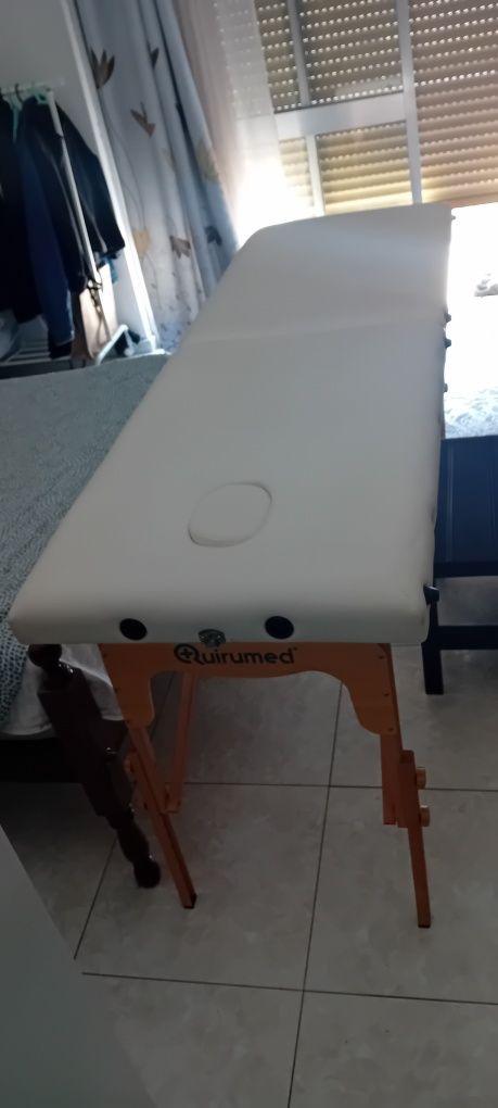 Marquesa branca portátil + escada