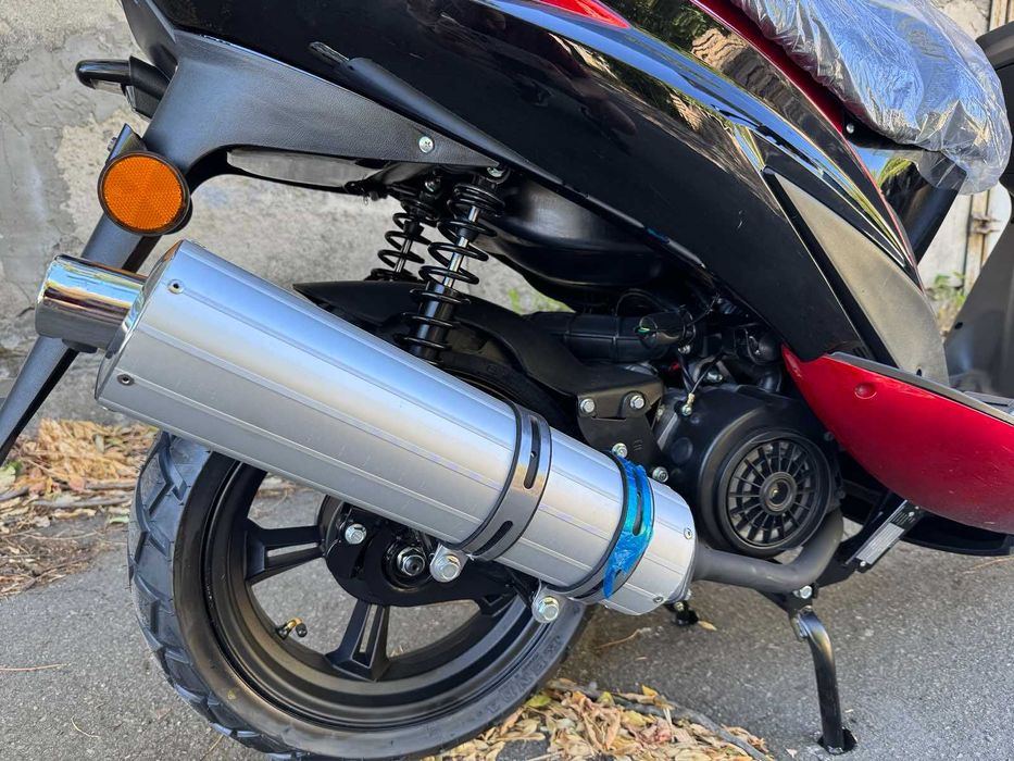 Скутер-мопед новий Evolution 150сс