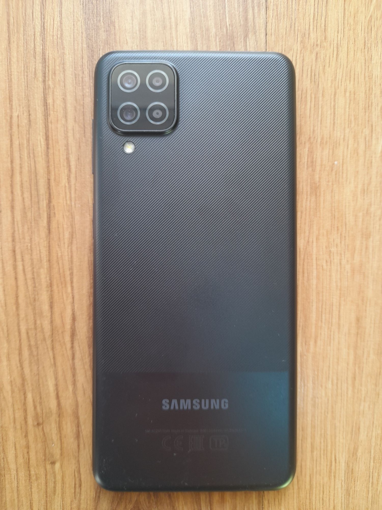 Samsung  galaxy  a12