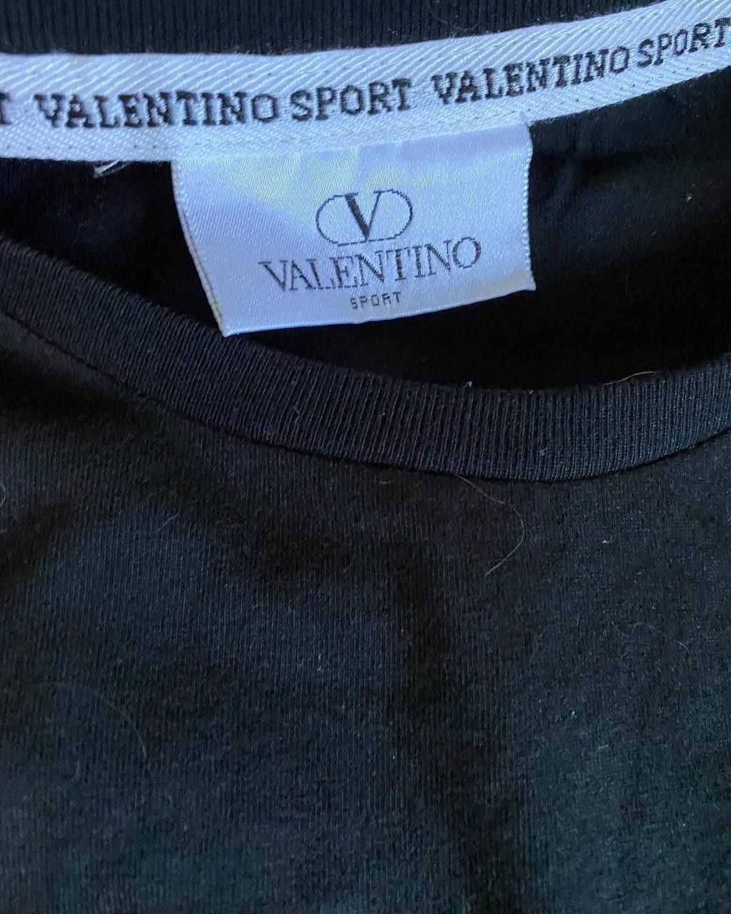 Футболка Valentino ціна 600 на 3 дні