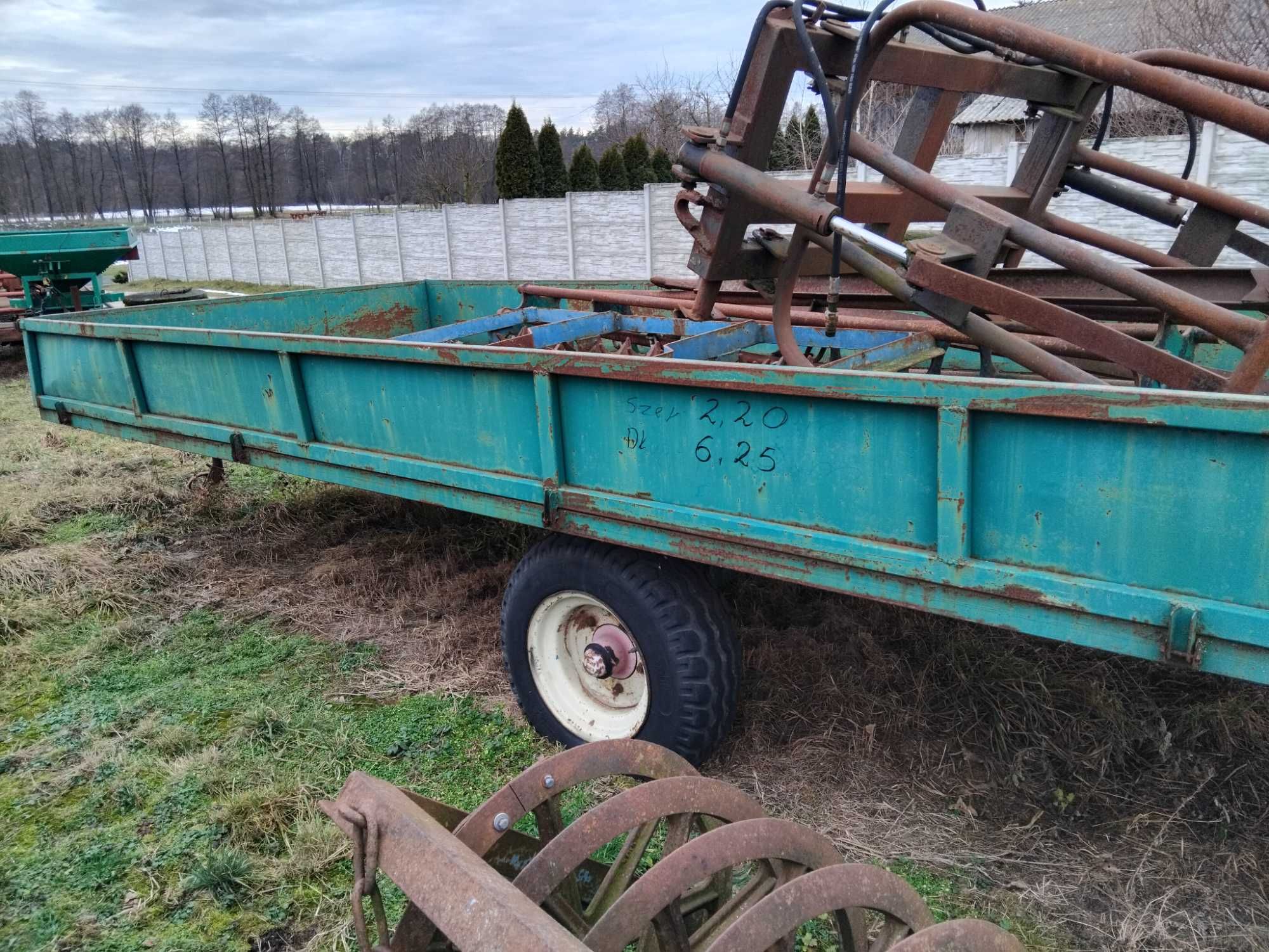 Przyczepa wywrotka 4 tonowa. 1 oś. transport