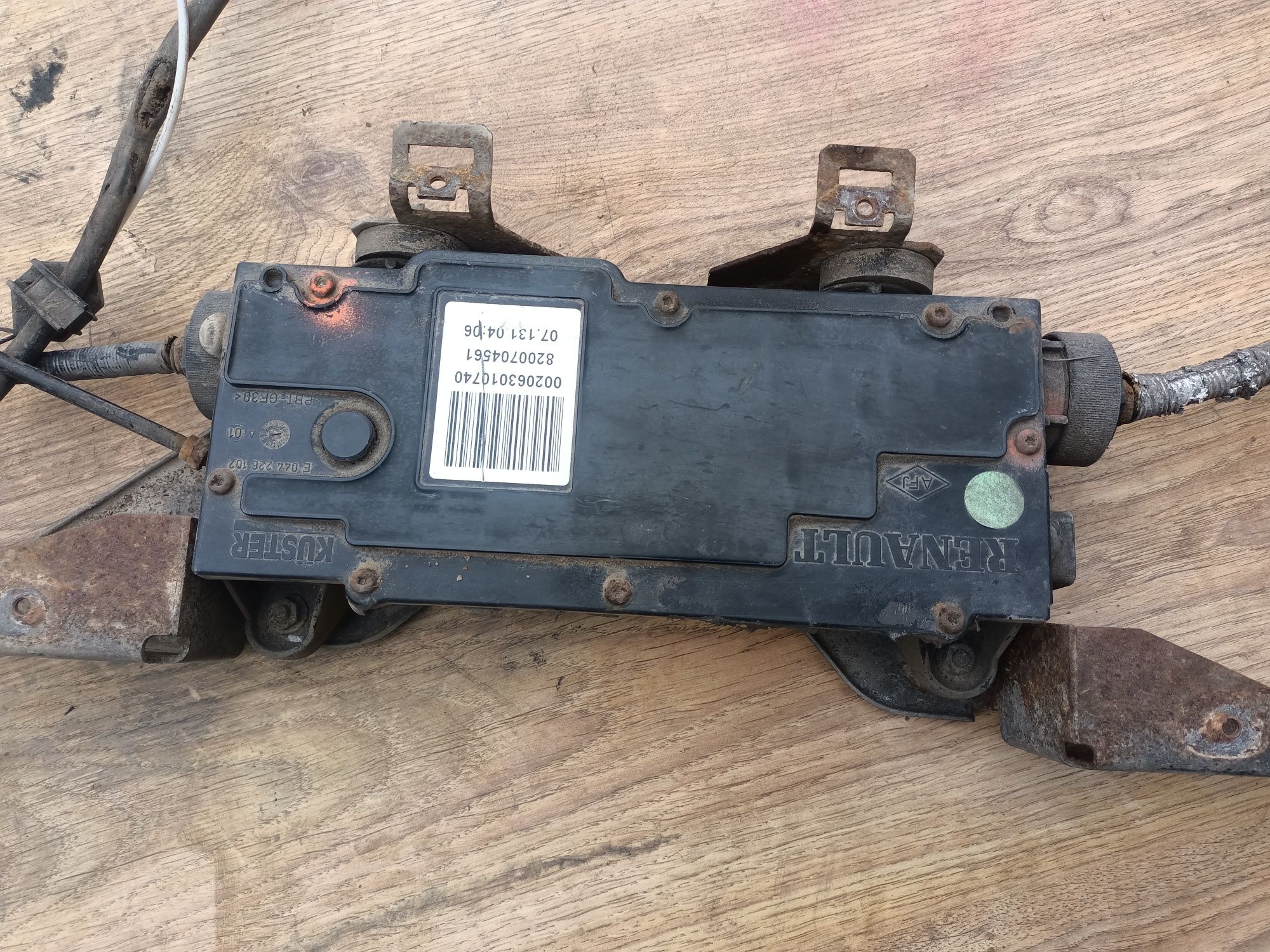 Elektryczny hamulec ręczny Renault Laguna 2 Grand Scenic 2 moduł