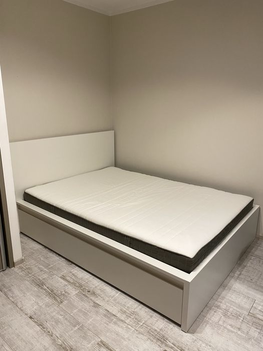 Łóżko MALM Ikea 140x200 + materac