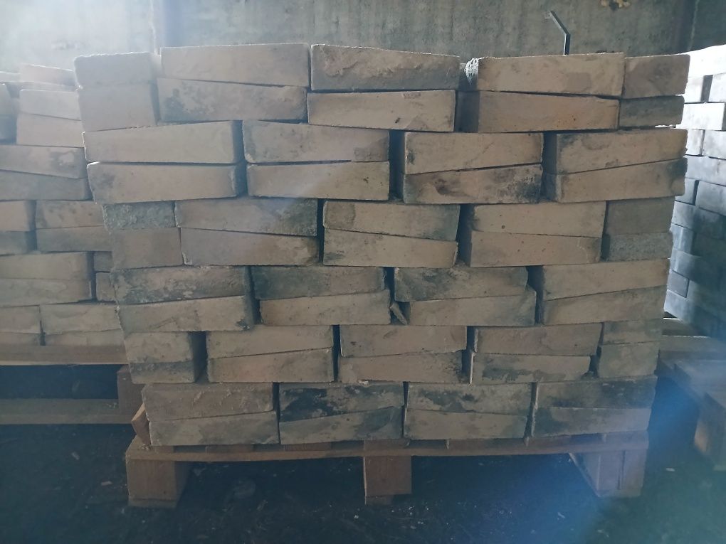 Продам шамотний кирпич  бу