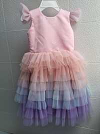 Сукня для дівчинки на 6-7 років