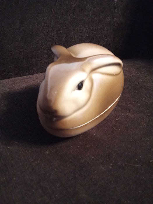 Porcelanowy królik Ćmielów