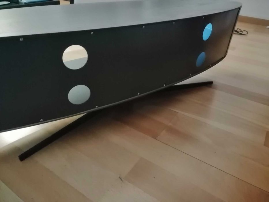 Móvel tv & multimédia de design. Excelente estado.