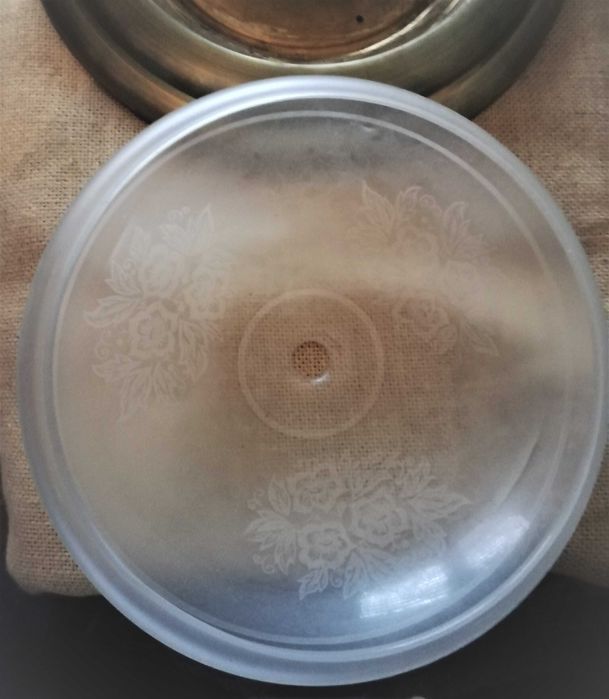 Dois candeeiros de teto