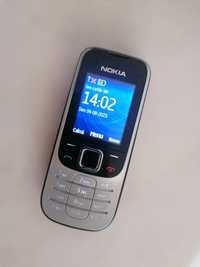 Nokia 2330 e Nokia C1