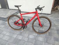 BMC Alpenchallenge AC01 Three Alfine 8 opony gravel