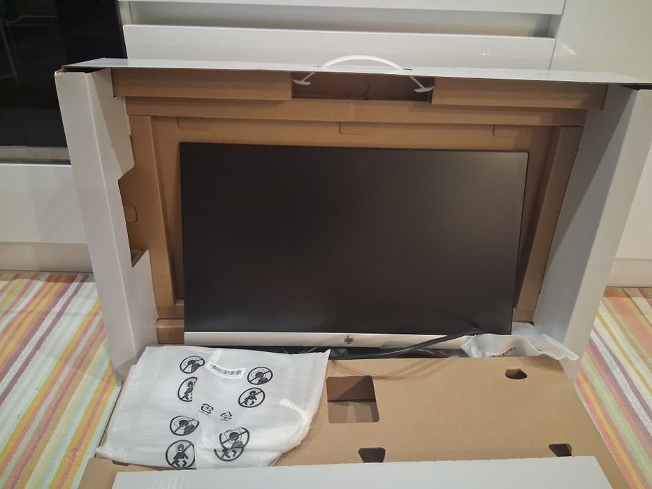 Monitor HP  21.5 inch