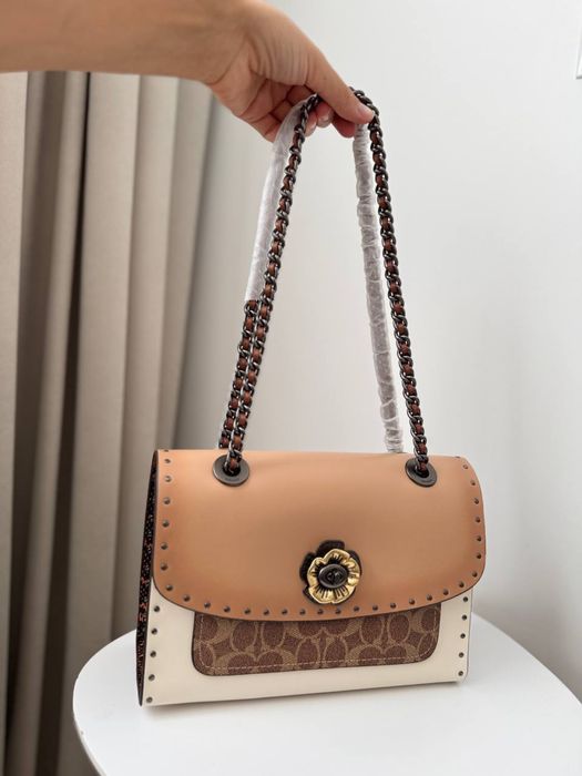 Сумкa Coach оригінал з лоту, без бірки. Два кольори