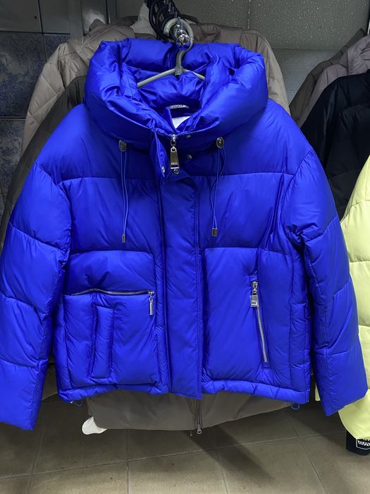 Розпродаж жіночих курток